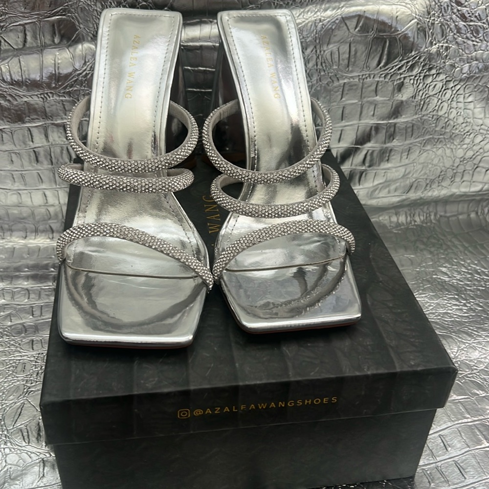 Brand new heels